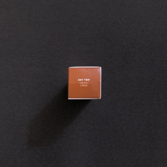 MILK MAKEUP Odyssey Lip Oil Gloss — Day Trip — Full Size 0.2 oz - Picture 3 of 5